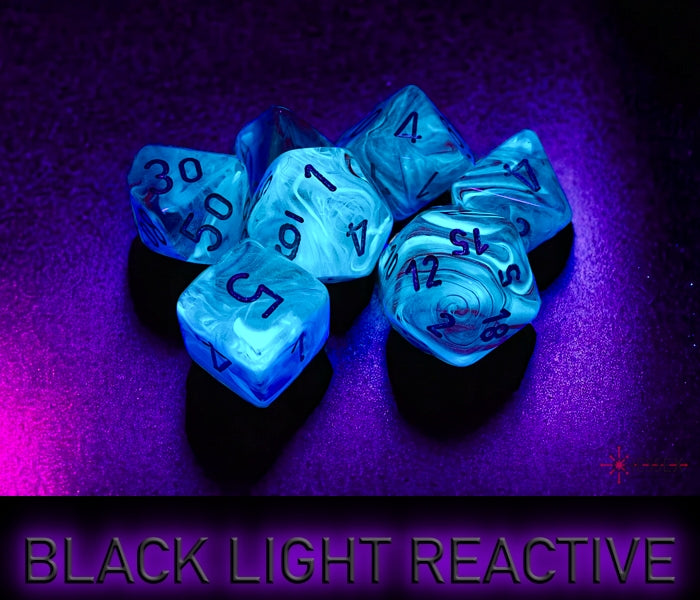 Chessex: Ghostly Glow Pink/silver Polyhedral 7-Dice Set